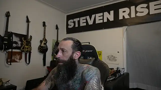 XXX chat uživo modela StevenRiseNYC