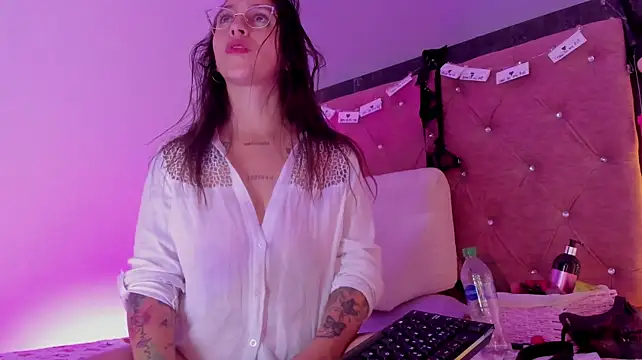 แชท XXX สดของ JulianaCarter