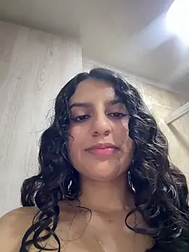 Chat XXX en directo de OhMySelenyx3