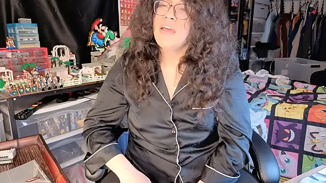 ShinyCherub webcam show