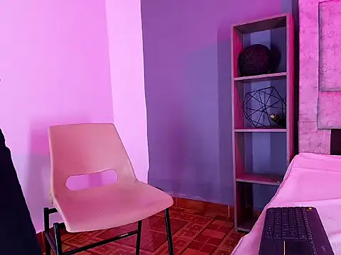 Онлайн чат XXX Hey_Noaah