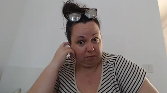 WendyRhoades' Live XXX Chat