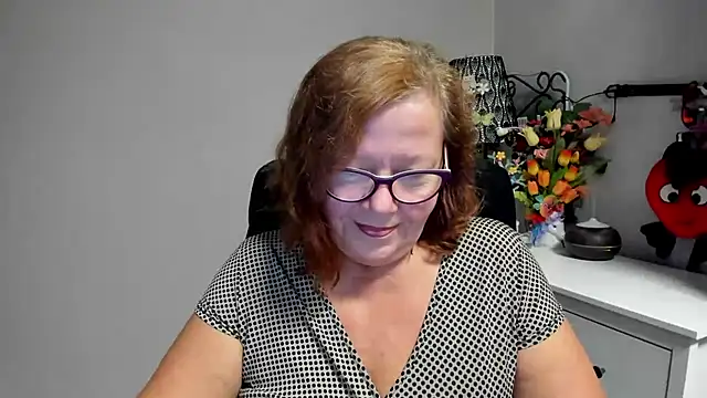 XXX chat uživo modela Adelewildx