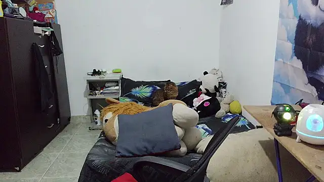 Živý XXX chat curly_greeneyed