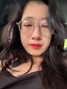 weiwei103's Live XXX Chat