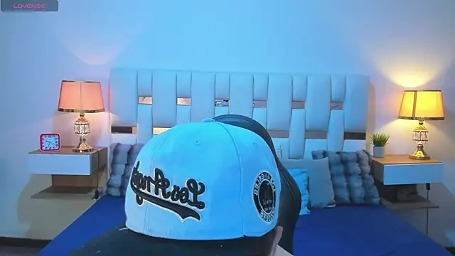 Zeus_damian21 élő XXX-chatje