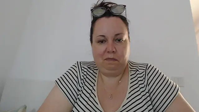 צ'אט XXX בשידור חי של WendyRhoades