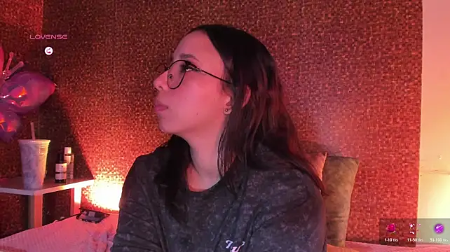 Chat +18 de Apartment28 ao vivo
