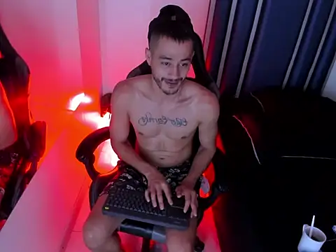 Damiam_23 Шоу с уебкамера