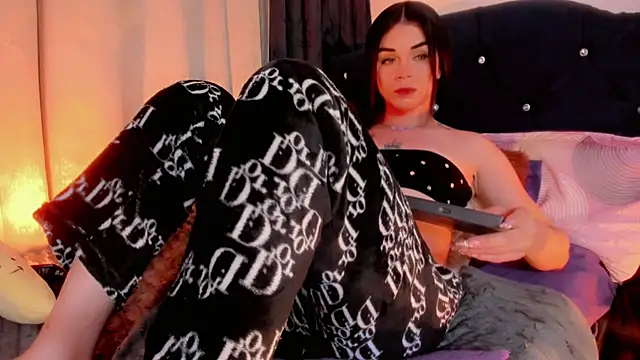 lesly_xx: διαδικτυακό σόου στην κάμερα