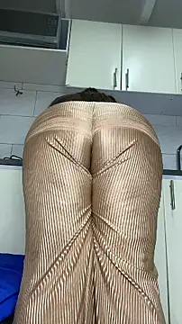 צ'אט XXX בשידור חי של Chloee_Peach