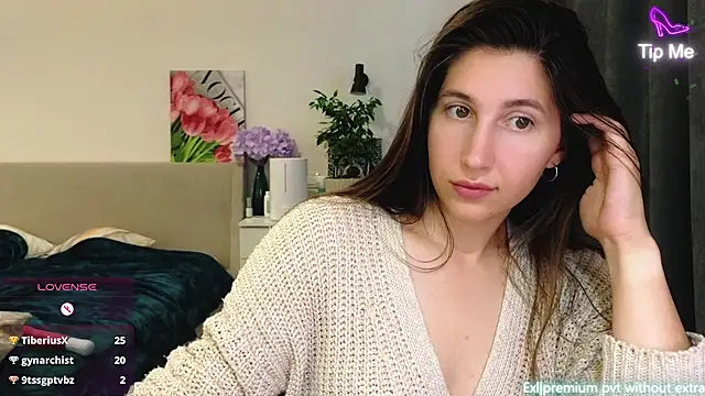 marrycolins Adlı Modelin Canlı XXX Sohbeti