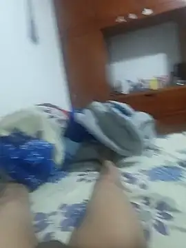Black-and-white37 Show in webcam