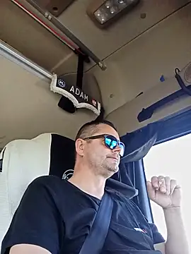 XXX chat uživo modela adas-