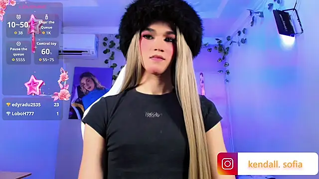 Sophiaa_doll_ 网络视讯表演