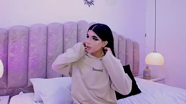 Chat +18 de Channel_sofia ao vivo
