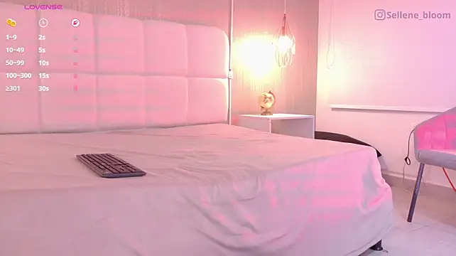 sellene_bloom 现场XXX聊天