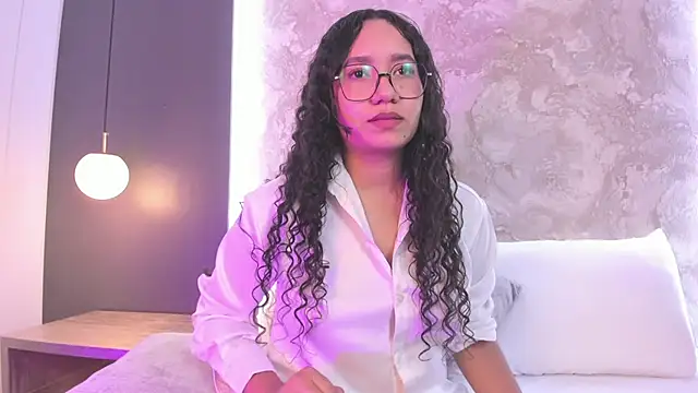 alysson_moon_ élő XXX-chatje