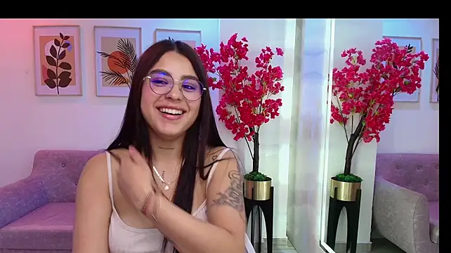 Julie_vancouver Chat XXX in diretta