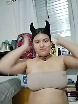 Satanatrix – Naživo XXX chat