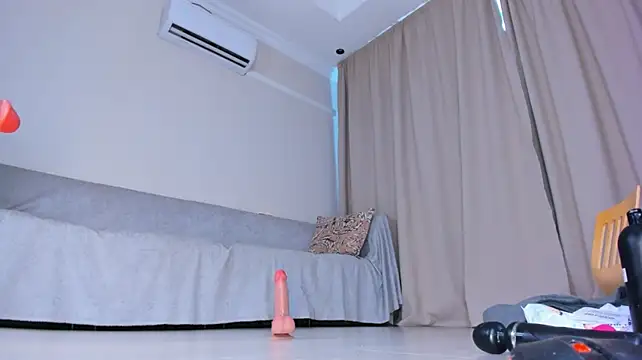 Cherrypie_001's Live XXX Chat