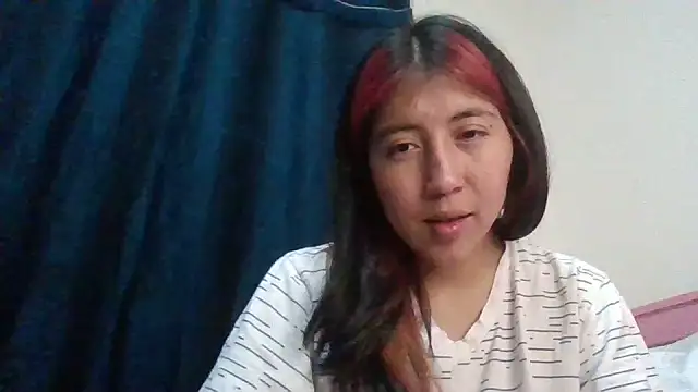 sarah12333 Pertunjukan Webcam