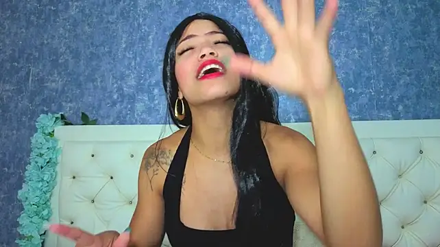 Malia_fox Chat XXX in diretta