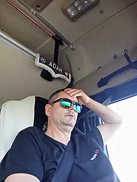 adas- Chat XXX in diretta