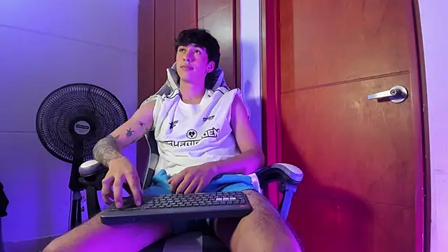 Jake_Hardcock – Naživo XXX chat