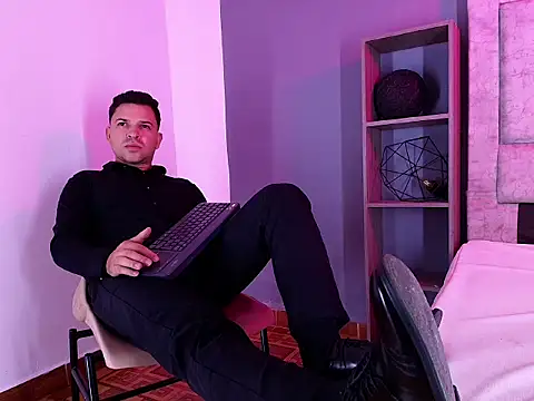 Hey_Noaah Live XXX Chat