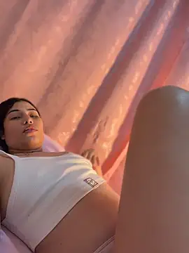 Anna_Bitch_Disgustingg's Webcam Show