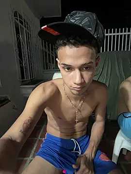 Živý XXX chat friends_lust_latin