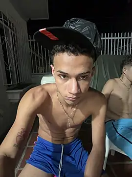 Chat XXX en directo de friends_lust_latin