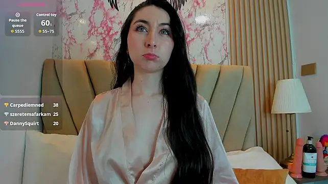 Ayla_min's Live XXX Chat