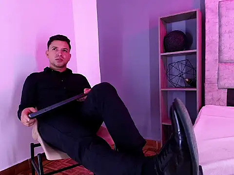 Онлайн чат XXX Hey_Noaah