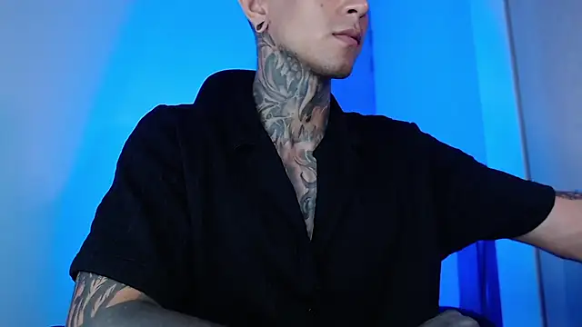 Travisttanner28 Show in webcam