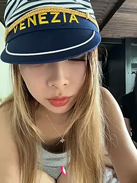 xiaozz-001 – webcam-show