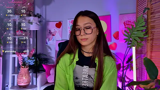 LanaBaker Adlı Modelin Canlı XXX Sohbeti