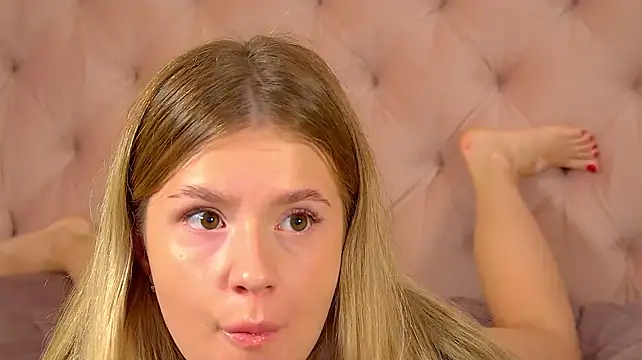 MilanaBalmain Adlı Modelin Canlı XXX Sohbeti