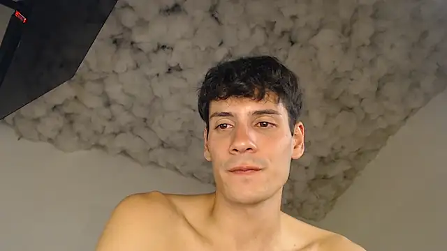 andrestorres20 Show Webcam
