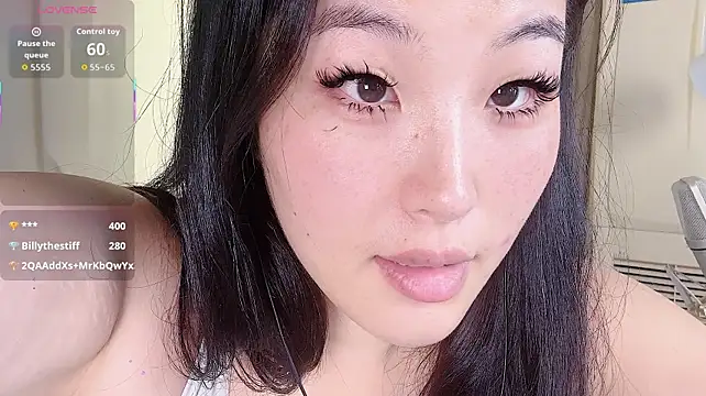 Tavie1744 live XXX chat