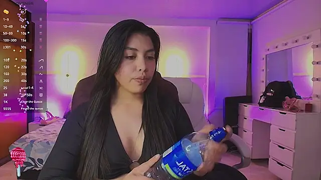 kloe28's Live XXX Chat