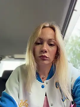 LavenderHot élő XXX-chatje