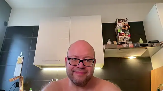 theitalianbear live XXX chat