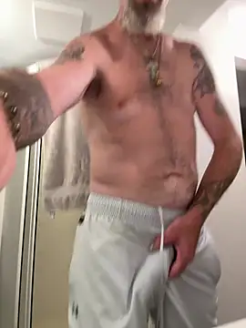 Show Webcam de niceguybigcock
