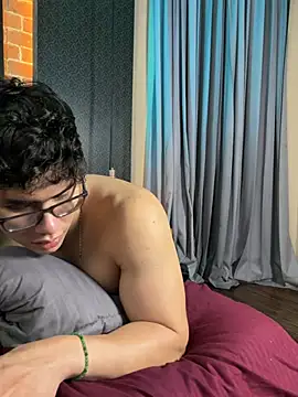 XXX chat uživo modela GrayAndrews