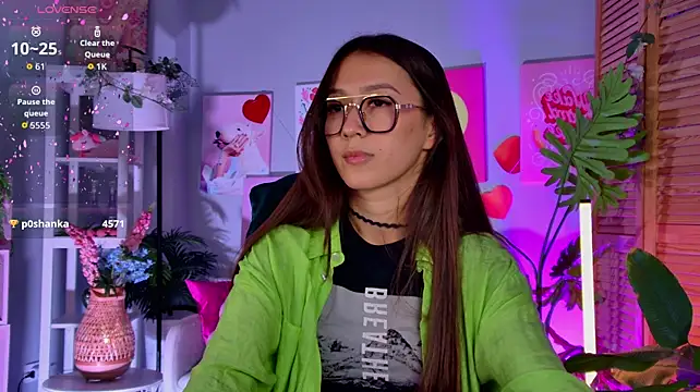 Chat XXX en directo de LanaBaker