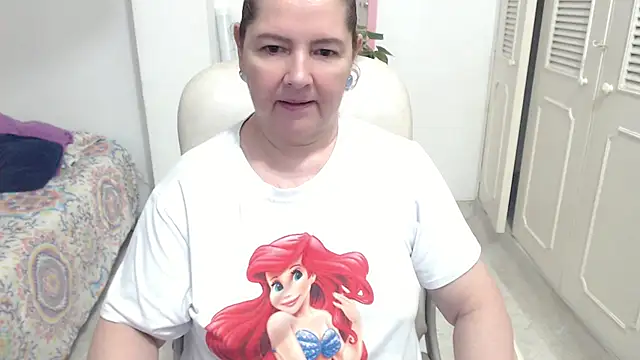 Chat +18 de leonela_69 ao vivo