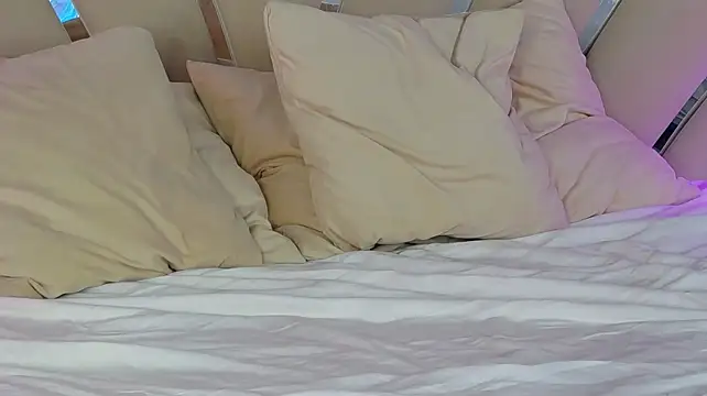 XXX chat uživo modela Denissya