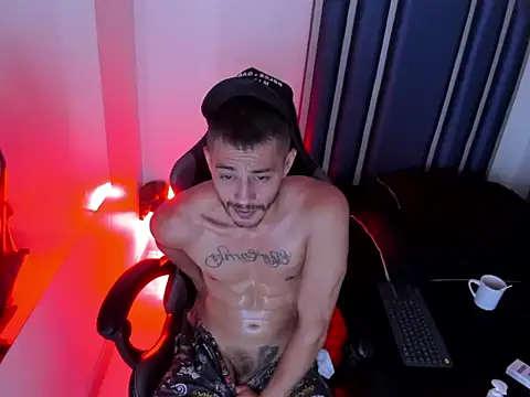 Damiam_23 Chat XXX in diretta